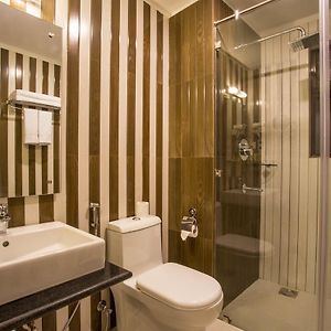 Super Deluxe Room Airport pickup or drop on Food & Beverage on Spa